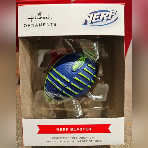 Hallmark Christmas Ornament Nerf Blaster Brand New - Picture 1 of 2